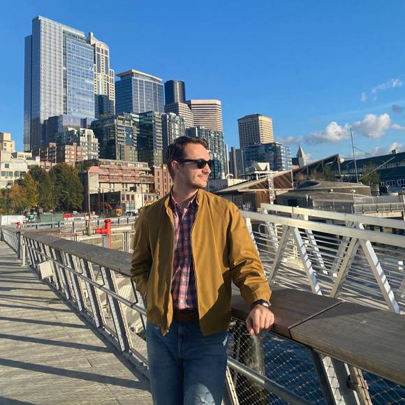 Meet your Posher, Tom - Picture 1 of 1